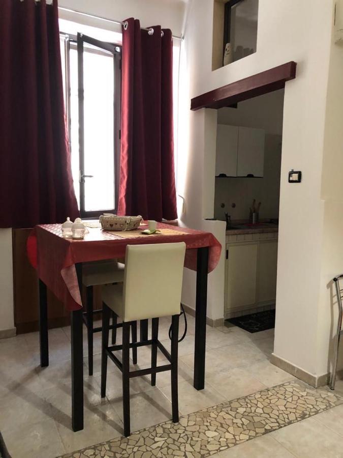 Il Vicoletto Apartamento Bríndisi Exterior foto